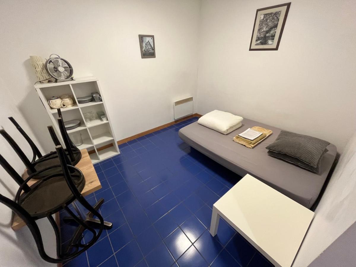 Studio T1 Cv - Calme Avec Cour Montpellier Luaran gambar