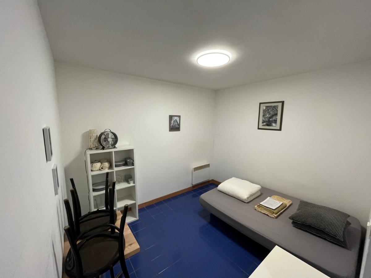 Studio T1 Cv - Calme Avec Cour Montpellier Luaran gambar